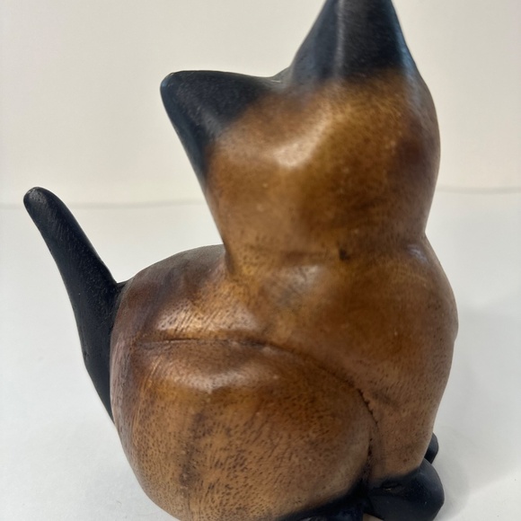 “Cat” Wooden Sculpture - Picture 2 of 3